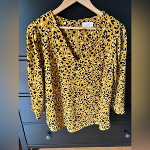 NWOT-leopard print blouse